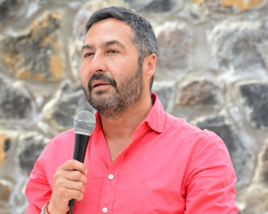 La verdadera convicción de izquierda no tiene titubeos: Víctor Báez.