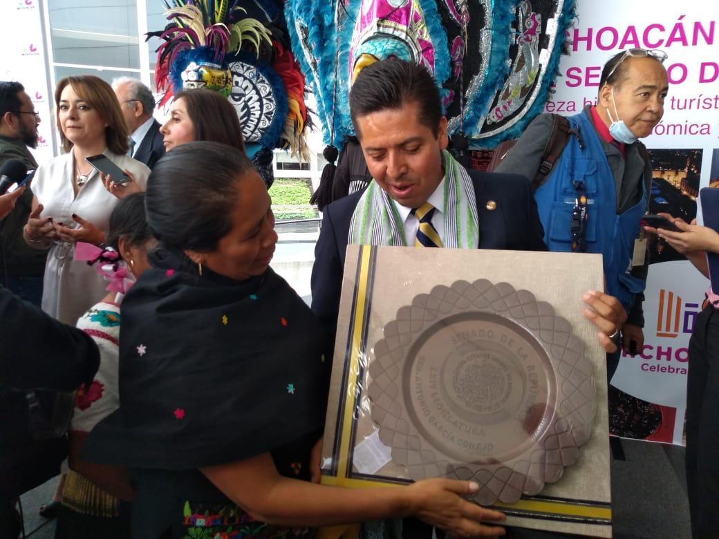 El Senado de la República recibe a las y los Artesanos de Michoacán