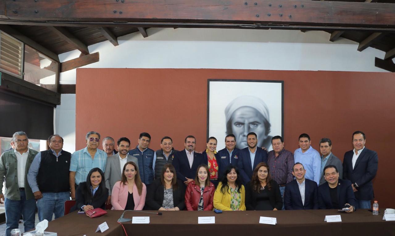 Aminorar con trabajo conjunto el impacto de recortes federales, el reto: Silvano Aureoles