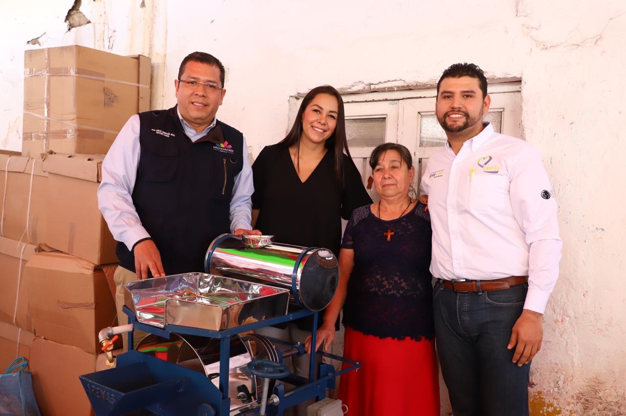 Reciben habitantes del Oriente, beneficios del programa Casa Bienestar: Sedesoh