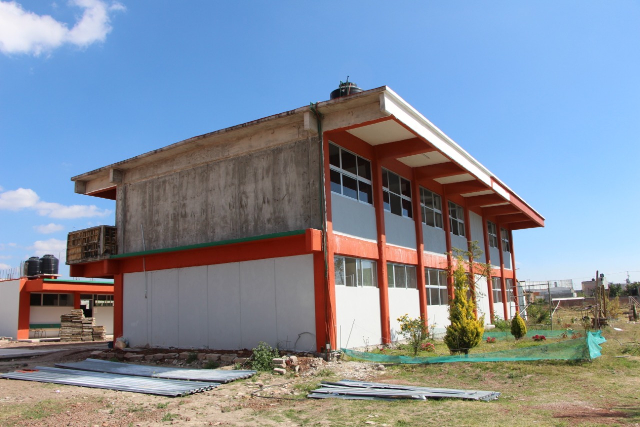 Fortalece CECyTEM infraestructura del Plantel Maravatío