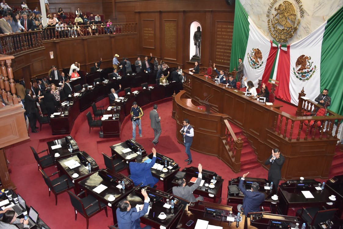 Reconocen trabajo a favor de las mujeres y la cultura de la paz