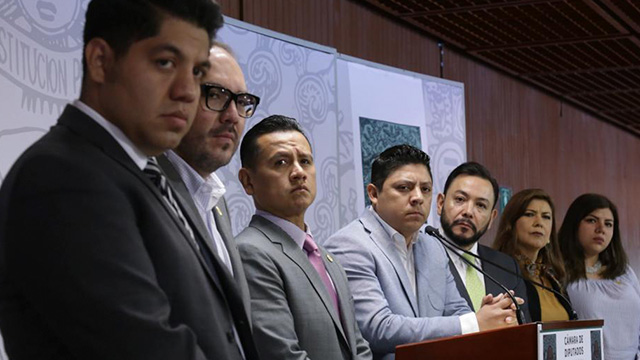 Renuncian Diputados Federales del PRD y por el momento serán independientes