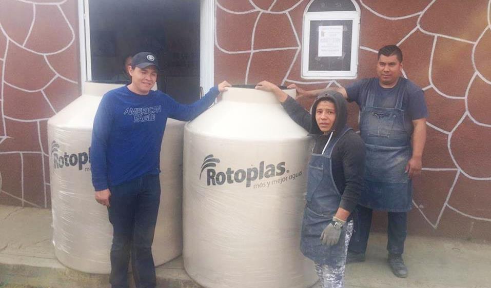 Familias de Pátzcuaro reciben apoyos  de Asociación Civil