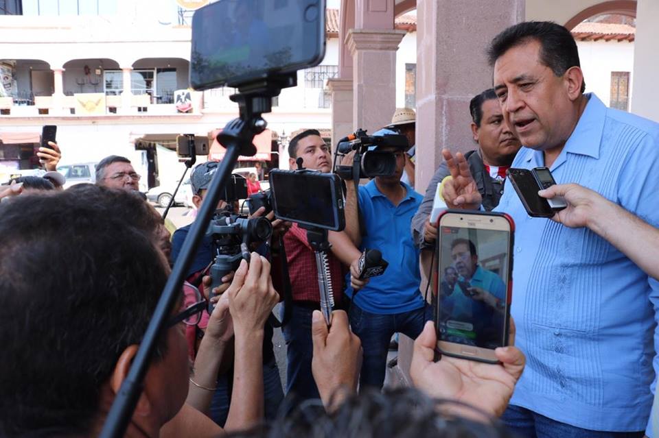 En Apatzingán acciones y gestiones continúan: Cruz Lucatero