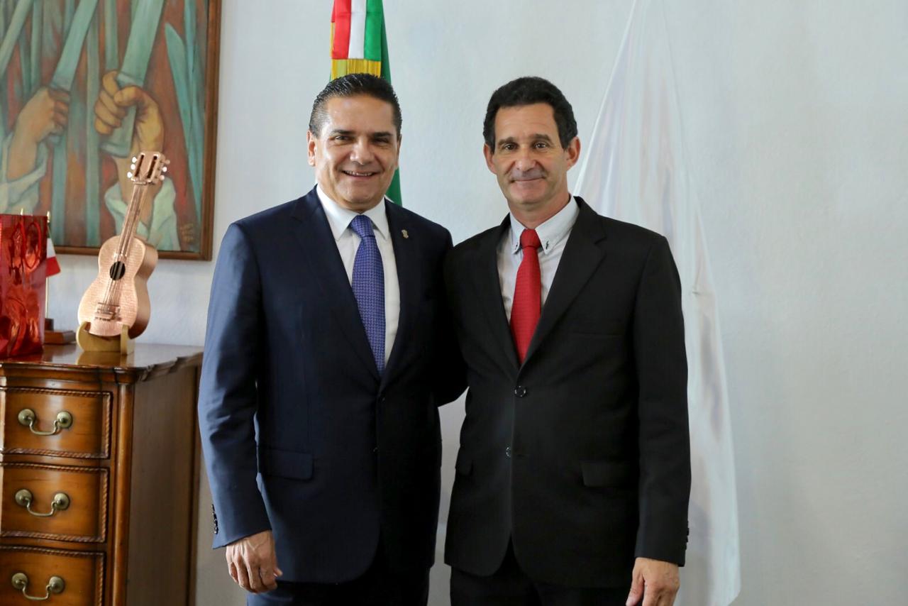 Comparten Gobernador y Senador de Uruguay experiencias en políticas a favor de las mujeres