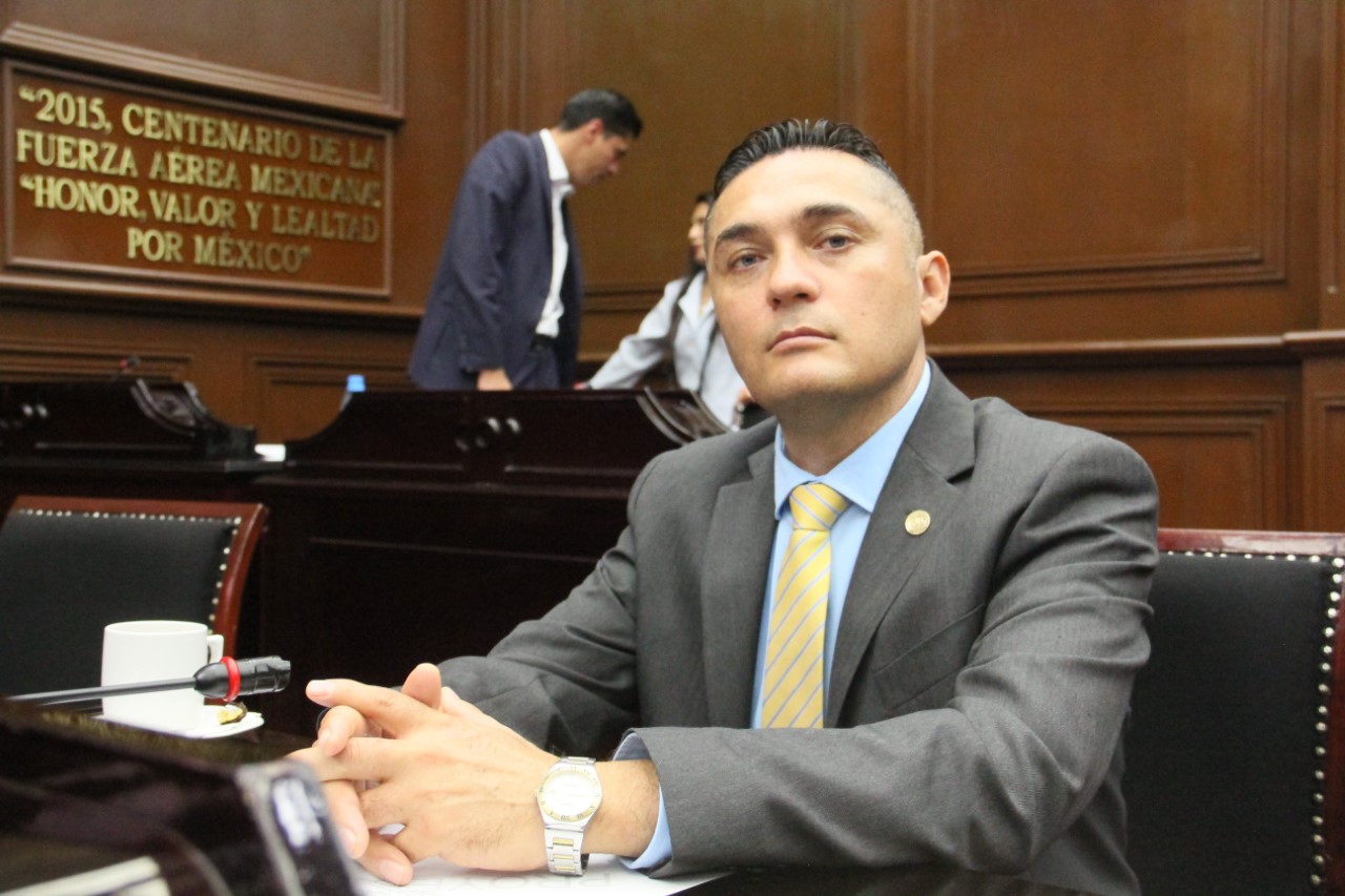 Azael Toledo plantea fortalecer mecanismos para evaluar programas sociales