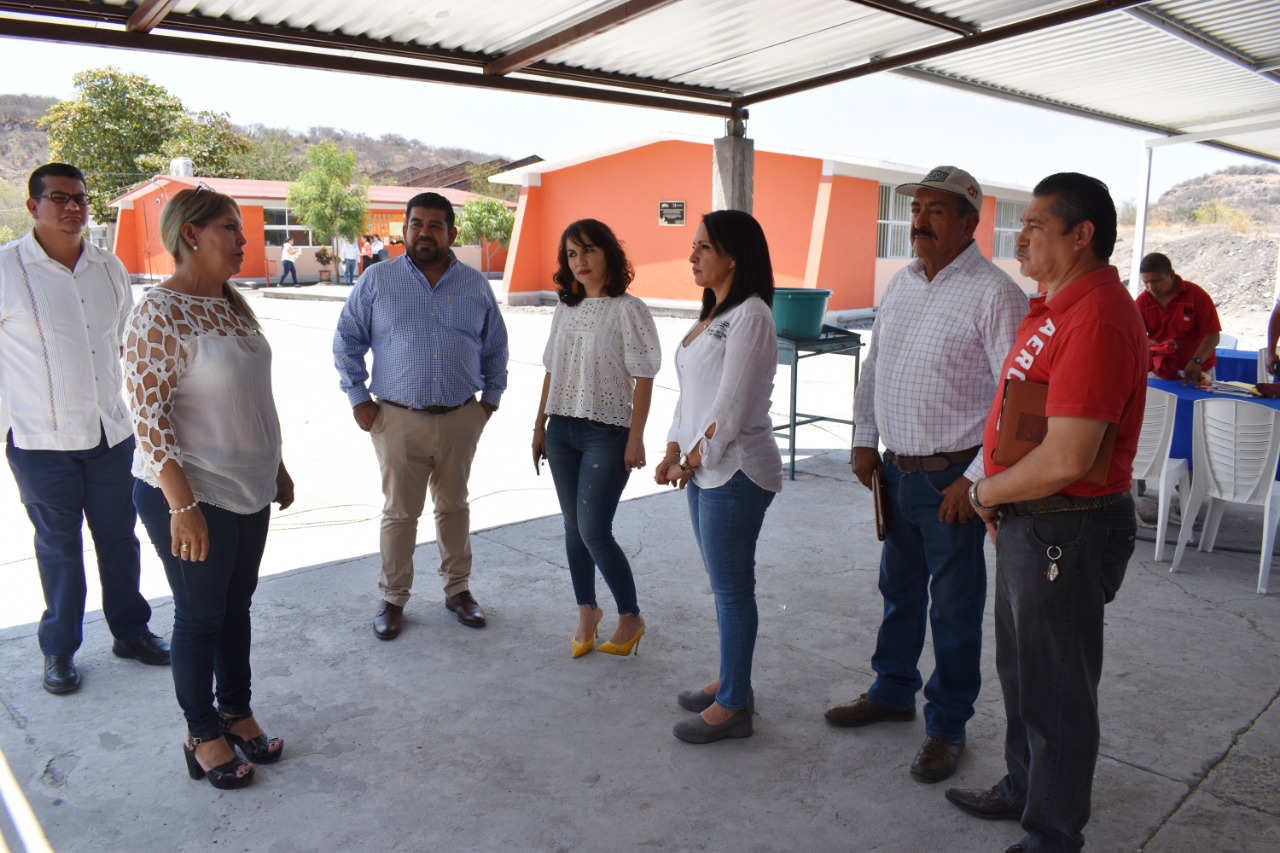 Dignifica IIFEEM 38 espacios educativos en Apatzingán; la inversión de más de 48 mdp