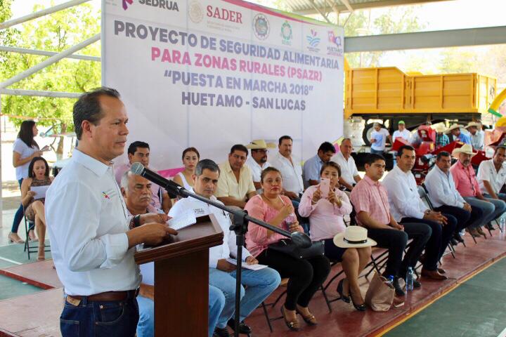 Para familias del campo de Huetamo y San Lucas, 4.8 mdp: Sedrua