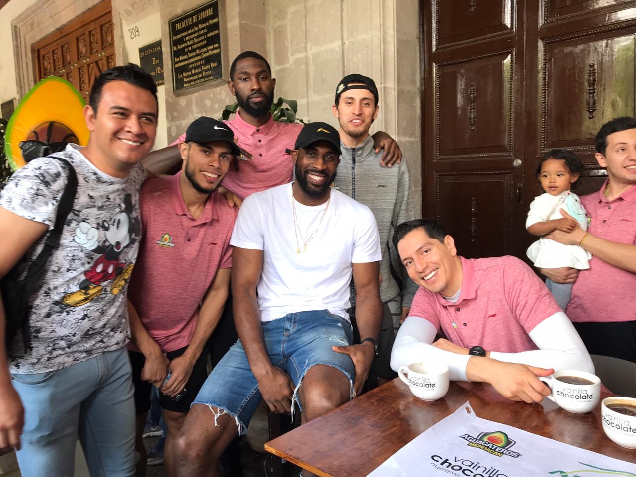 Aguacateros agradecen apoyo de la afición michoacana