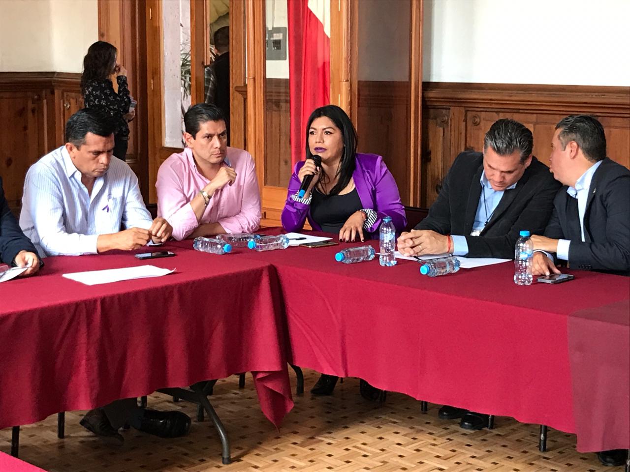 Trabajaremos en conjunto para derogar los nuevos impuestos: Brenda Fraga