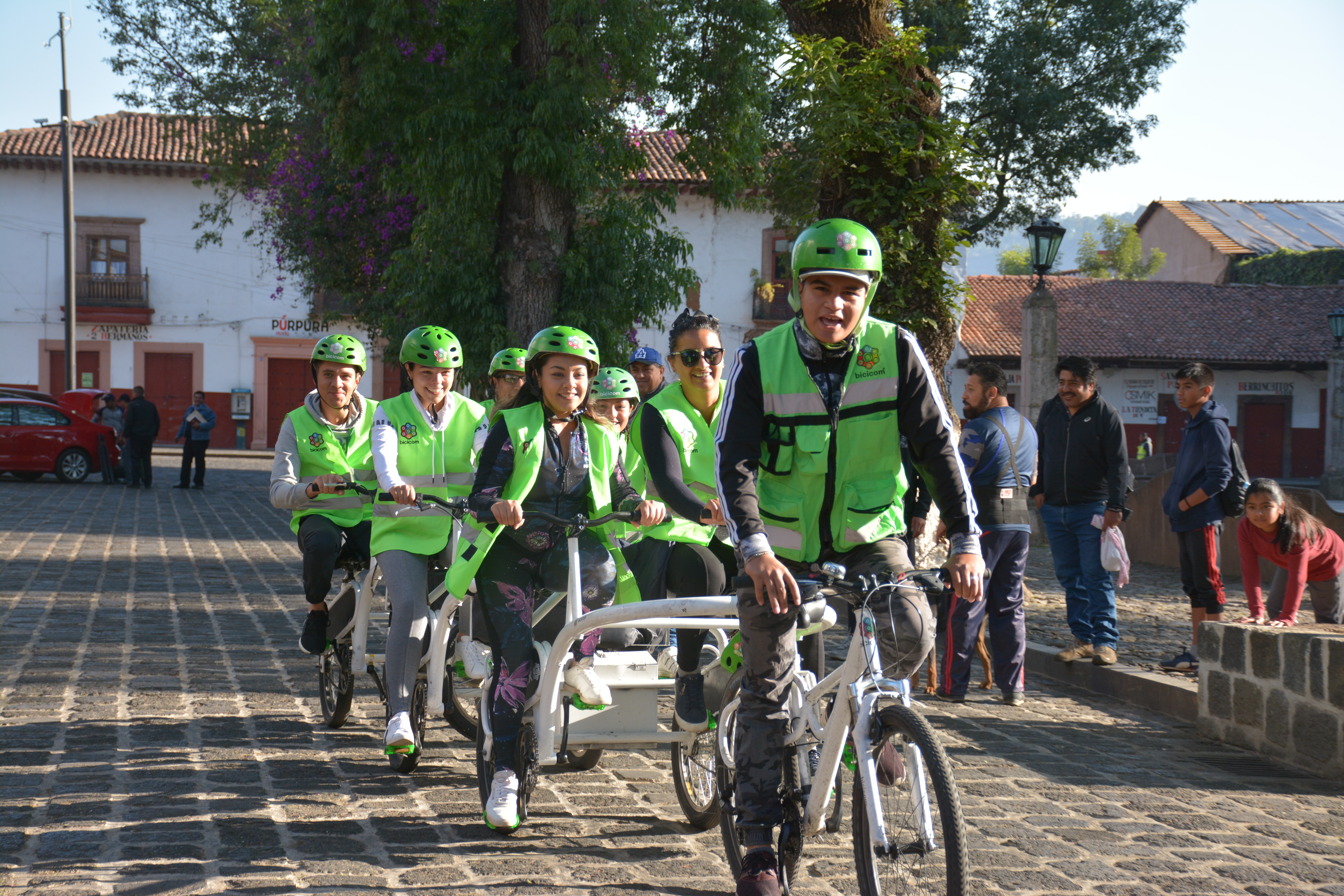 domingos peatonales convierten la plaza vasco de quiroga en un espacio más humano: víctor báez.
