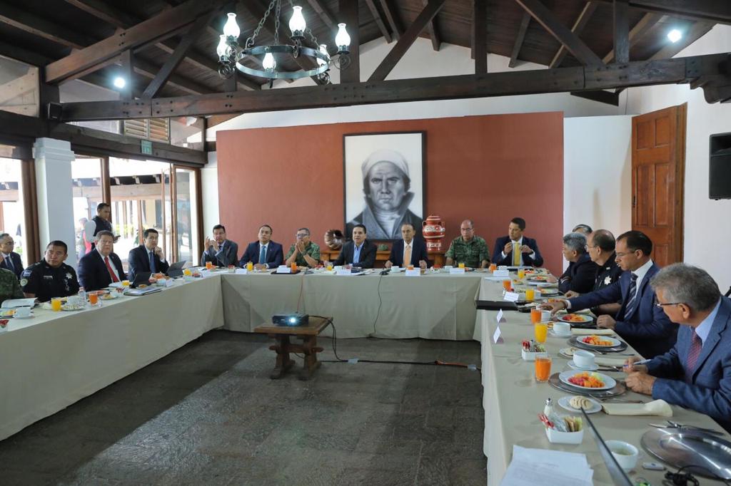 Estrategia de seguridad debe ir acompañada de fortalecimiento a policías locales: Silvano Aureoles