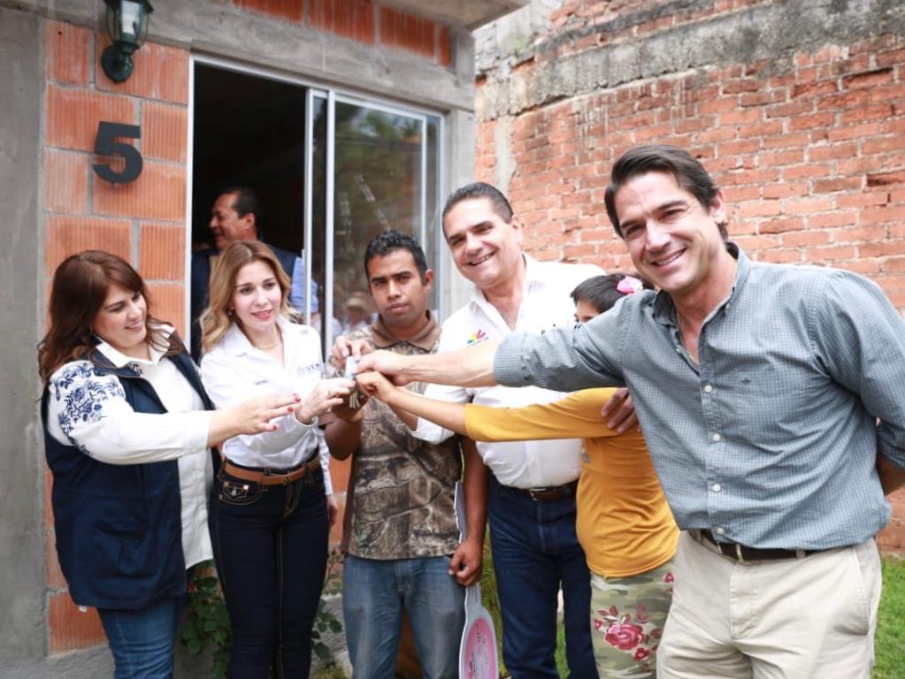 En Tzitzio, 58 familias cumplen su sueño de contar con una vivienda digna