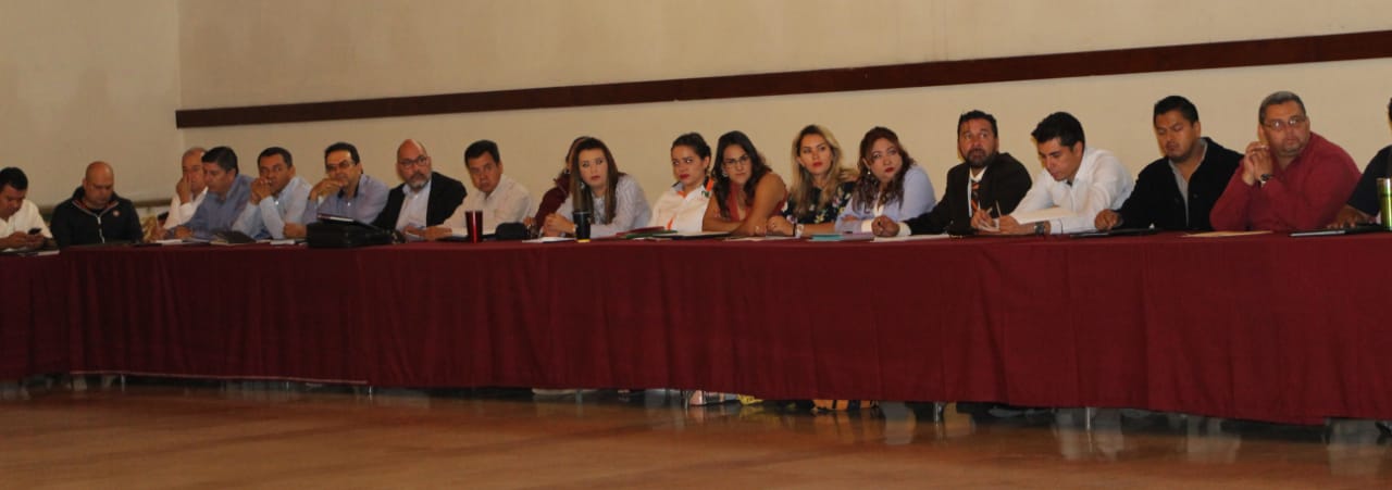 Trabajar en equipo para seguir ofreciendo educación de calidad en el CECyTEM