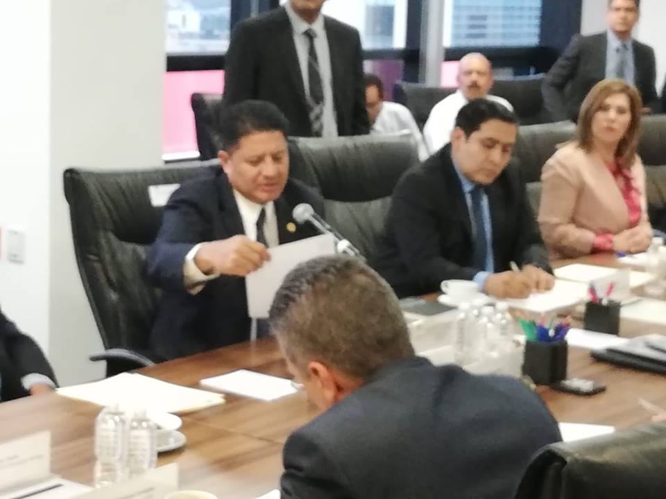 Se reune Feliciano Flores con Manuel Bartlett; expone problemáticas de distritos