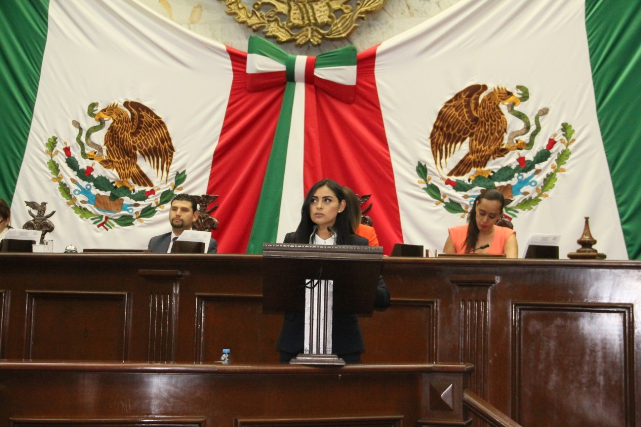 Araceli Saucedo propone eliminar cuotas voluntarias en escuelas públicas en zonas de alta marginación