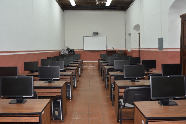 A concurso de oposición, categoría de auxiliar de sala del sistema de justicia penal oral