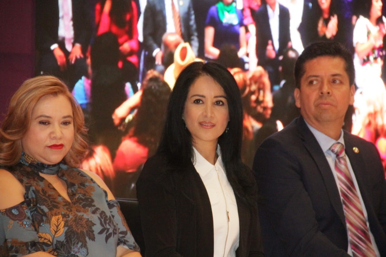 Por el empoderamiento de las mujeres se pronuncia Lucila Martínez