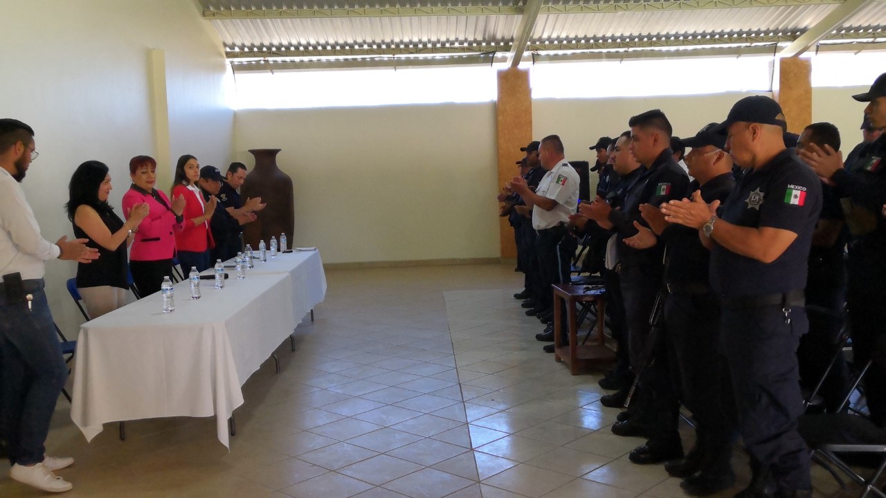 Una policía cercana a la ciudadanía es más eficaz: Rosa Elena de La Cruz Pérez Tello