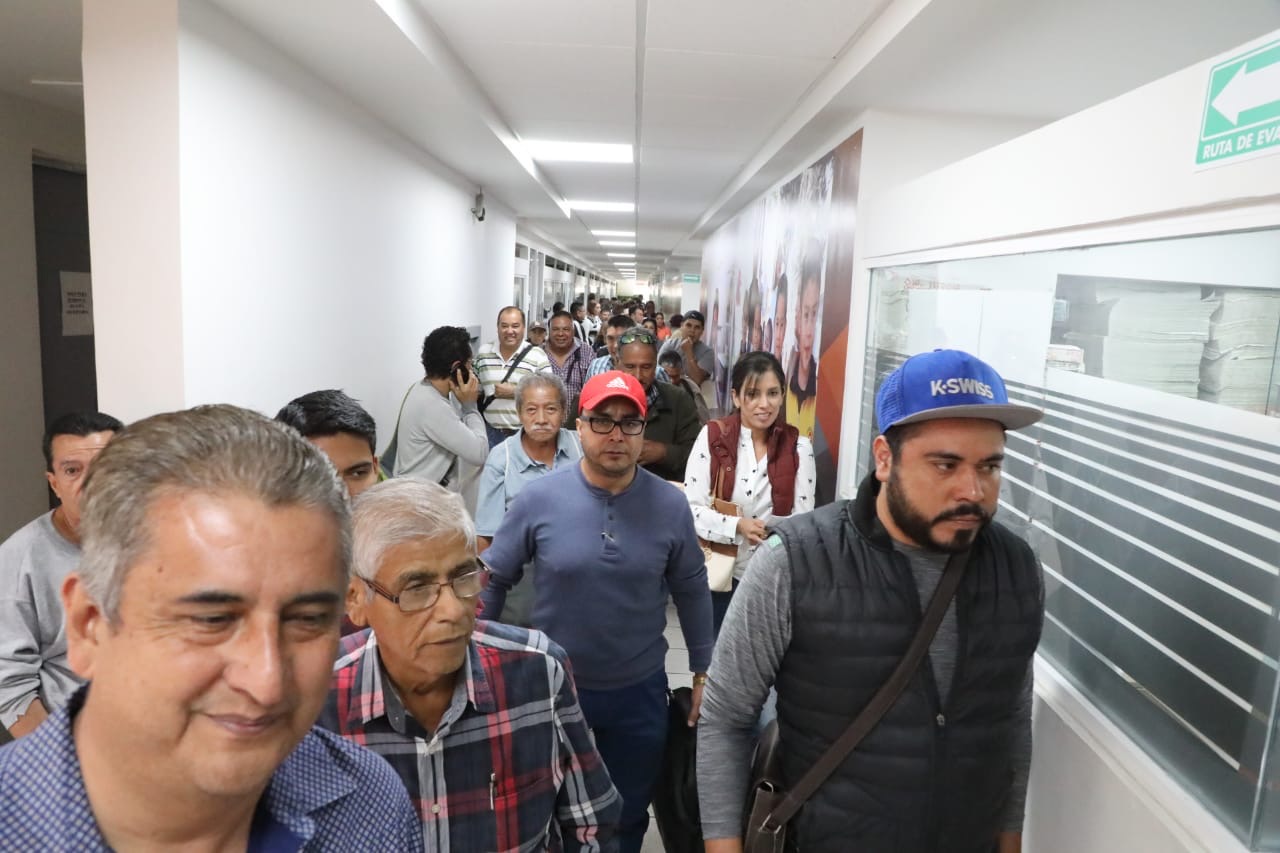 Cumple Gobierno de Michoacán con pago de prima vacacional a trabajadores de la educación