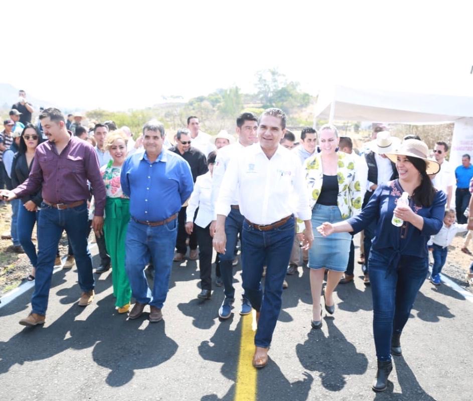 Planes estratégicos y nuevos empleos, para generar oportunidades y disminuir migración: Gobernador