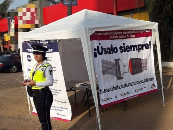 Instala Policía Michoacán módulos informativos en Morelia