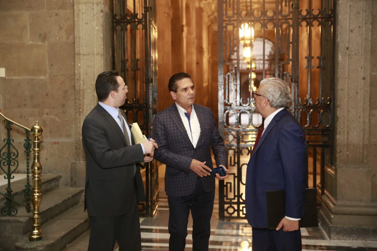 Revisa Gobernador con SHCP, proceso de federalización de la nómina educativa