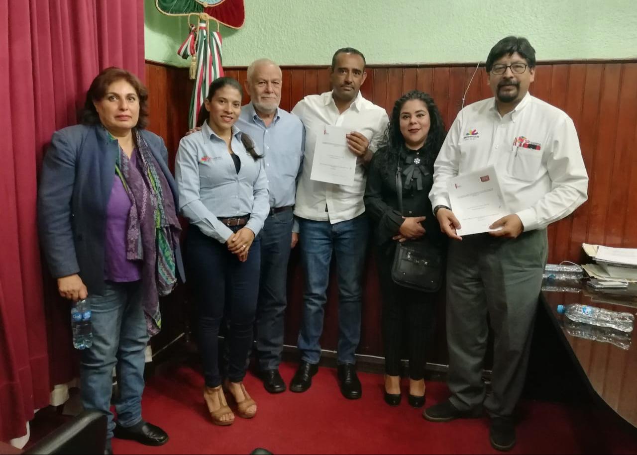 Firma convenio Sí Financia con municipio de Purépero