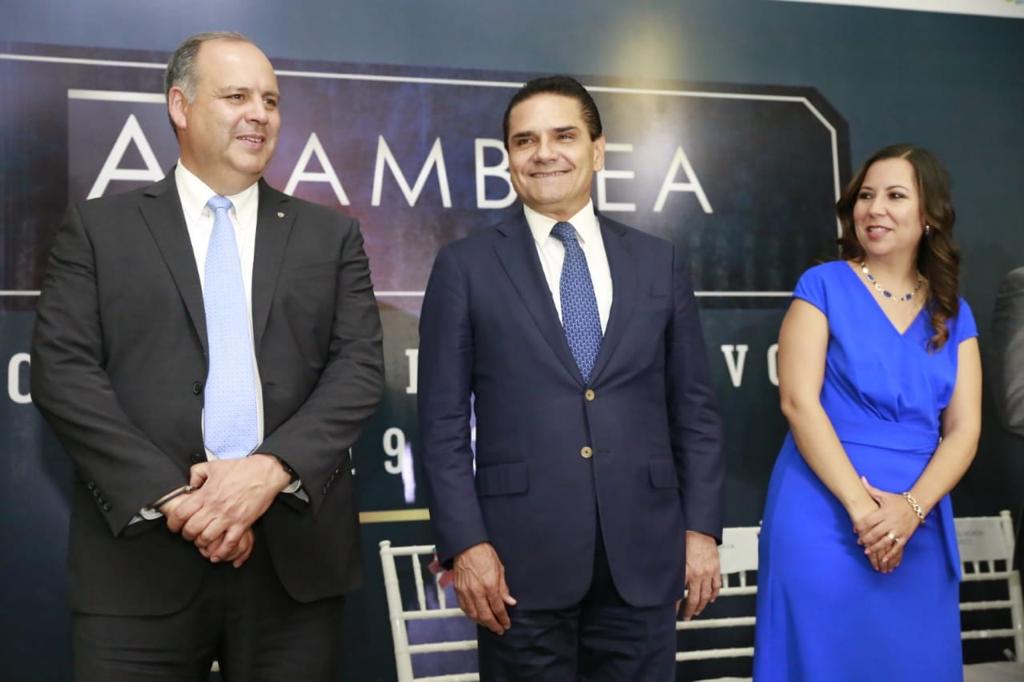 Cerrar filas con sector empresarial para impulsar desarrollo económico de Michoacán: Silvano Aureoles