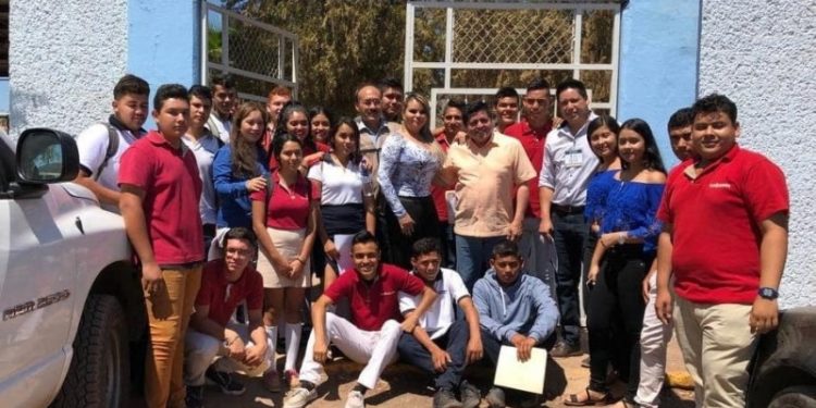 Bienestar paga becas a estudiantes de media superior y superior en Michoacán