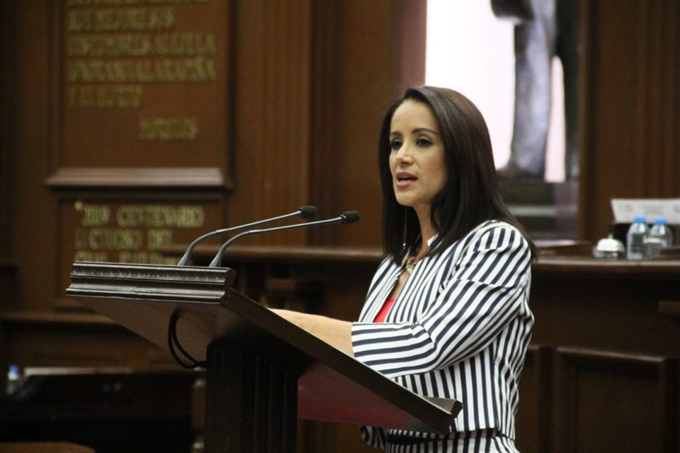 Michoacán a la vanguardia con Ley de Profesiones: Lucila Martínez