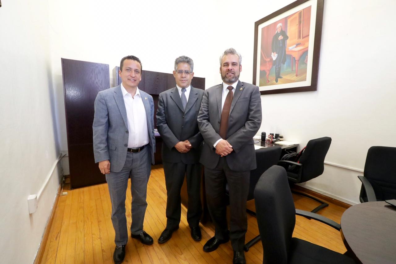 Alfredo Ramírez propone inscribir nombre de Luis González en muro de honor del Congreso de Michoacán