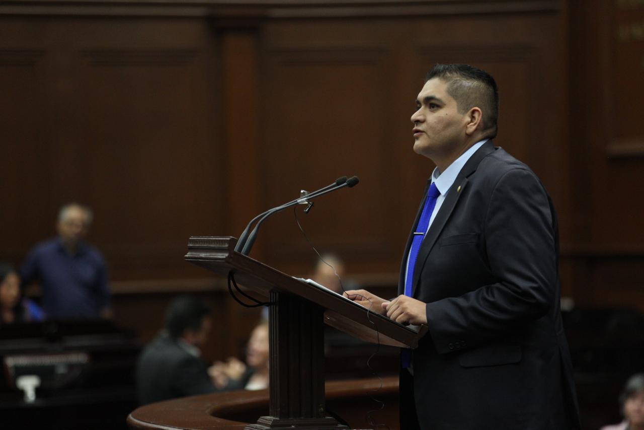 Propone Arturo Hernández rescate y mejora de la Junta de Caminos de Michoacán