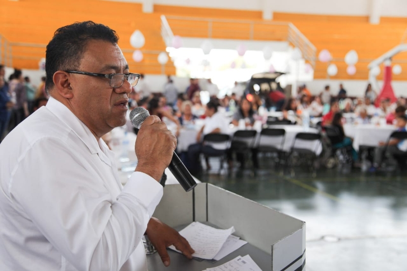 Jefas de familia, el principal eslabón para reconstruir tejido social: Fermín Bernabé