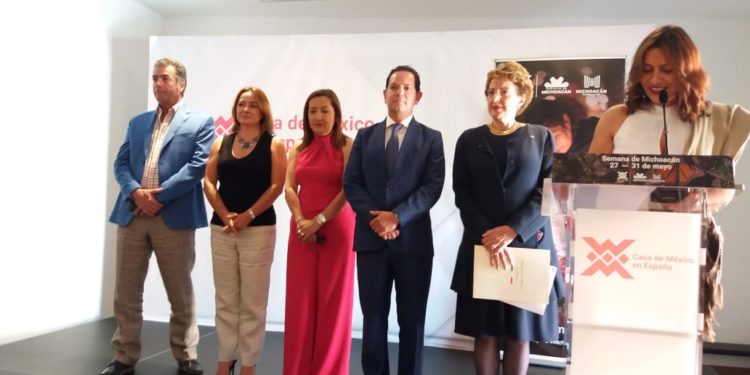 La grandeza turística de Michoacán, en España