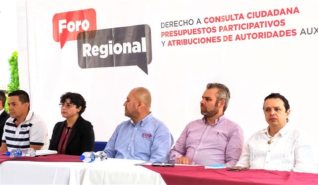 Propone Alfredo Ramírez licencias de conducir con vigencia permanente