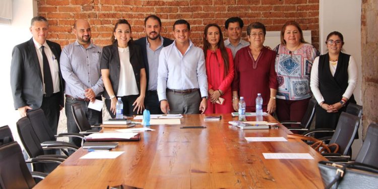 Avanza Congreso de Michoacán en transparencia: Oscar Escobar