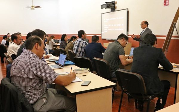 Capacitación permanente a servidoras y servidores públicos del Poder Judicial de Michoacán para un mejor servicio