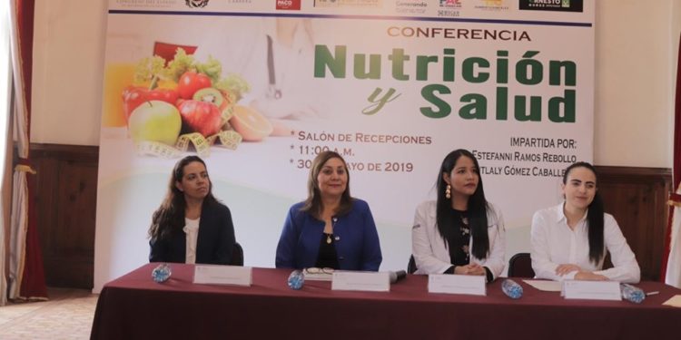 Llama Cuquita Cabrera a prevenir enfermedades con buena alimentación