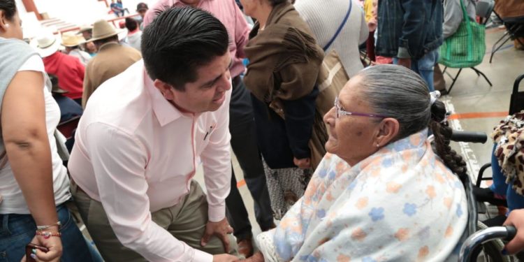 Vamos a resarcir una deuda social con los adultos mayores: Roberto Pantoja