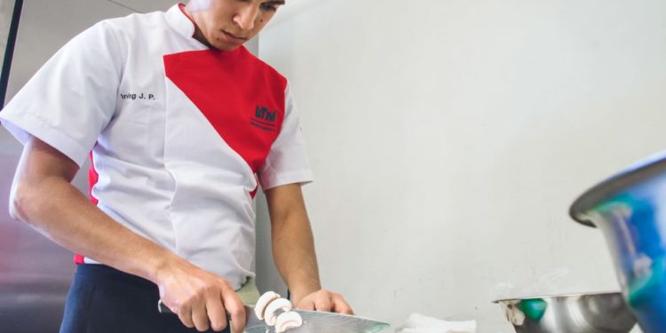 Gastronomía una de las carreras más solicitadas de la UTM