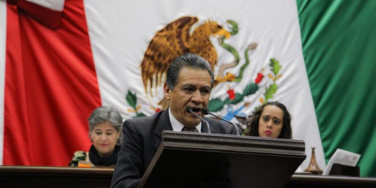 Freno a discriminación y violencia en Michoacán, plantea Osiel Equihua