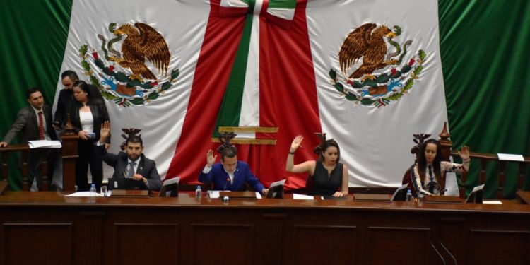 Ha lugar reforma constitucional en materia de paridad de género