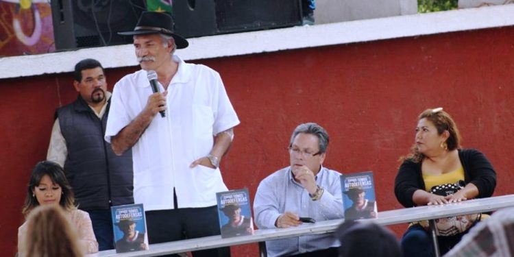 Apuesta Fundación Mireles por apoyos a pescadores de Cuitzeo
