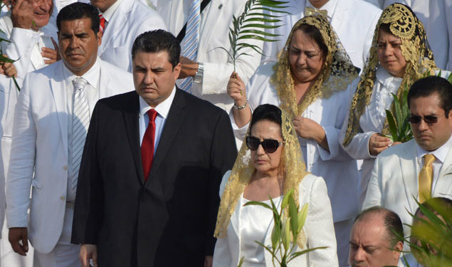 Esta tarde fue detenido en California Naasón Joaquín García, Líder de la Luz del Mundo