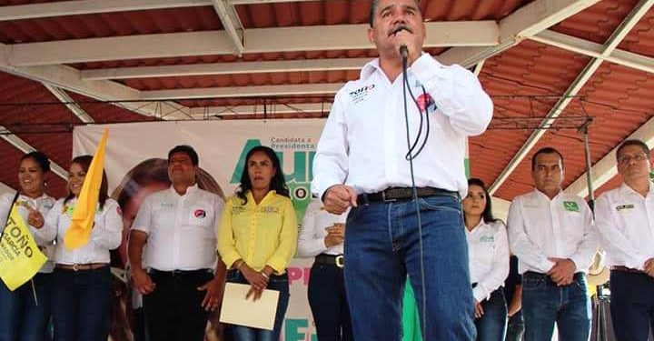 Ex alcaldes se suman al fortalecimiento del PRD en Michoacán