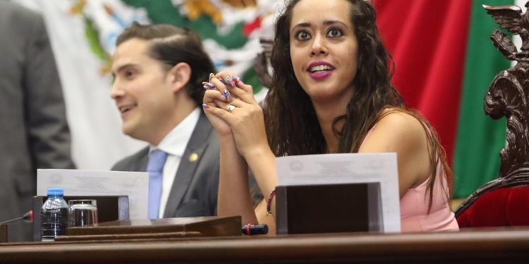 Exhorta Tere Mora a jóvenes michoacanos para que participen en el 7° Parlamento Juvenil