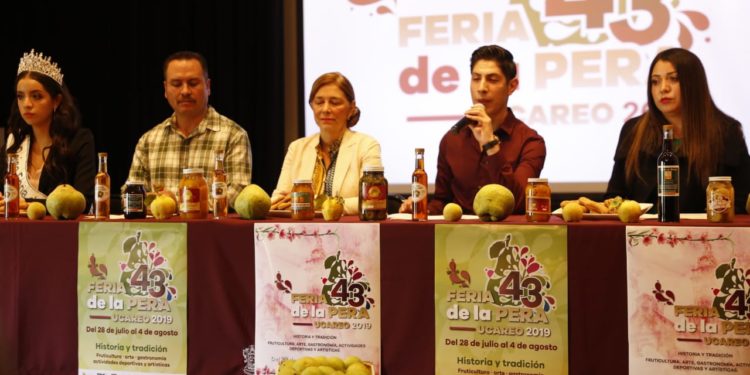 Alista Ucareo su feria de la Pera