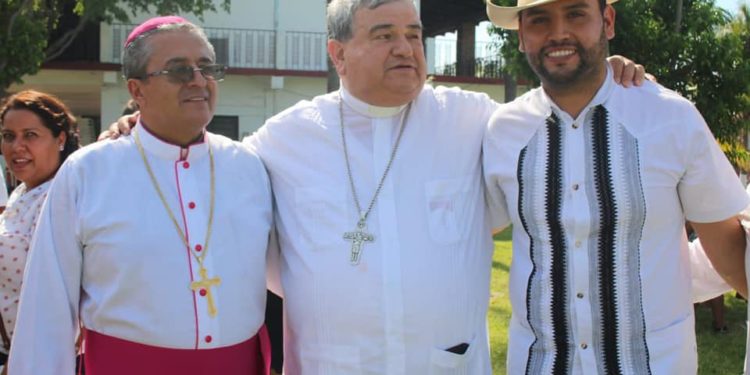 Llama Octavio Ocampo a sumar esfuerzos, autoridades y sociedad, para fortalecer y recuperar tejido social